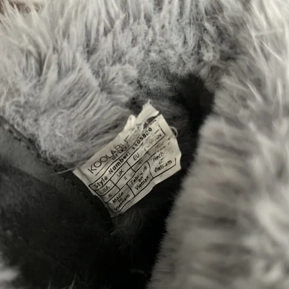 Kookaburra Boots by UGG - Picture 5 of 6